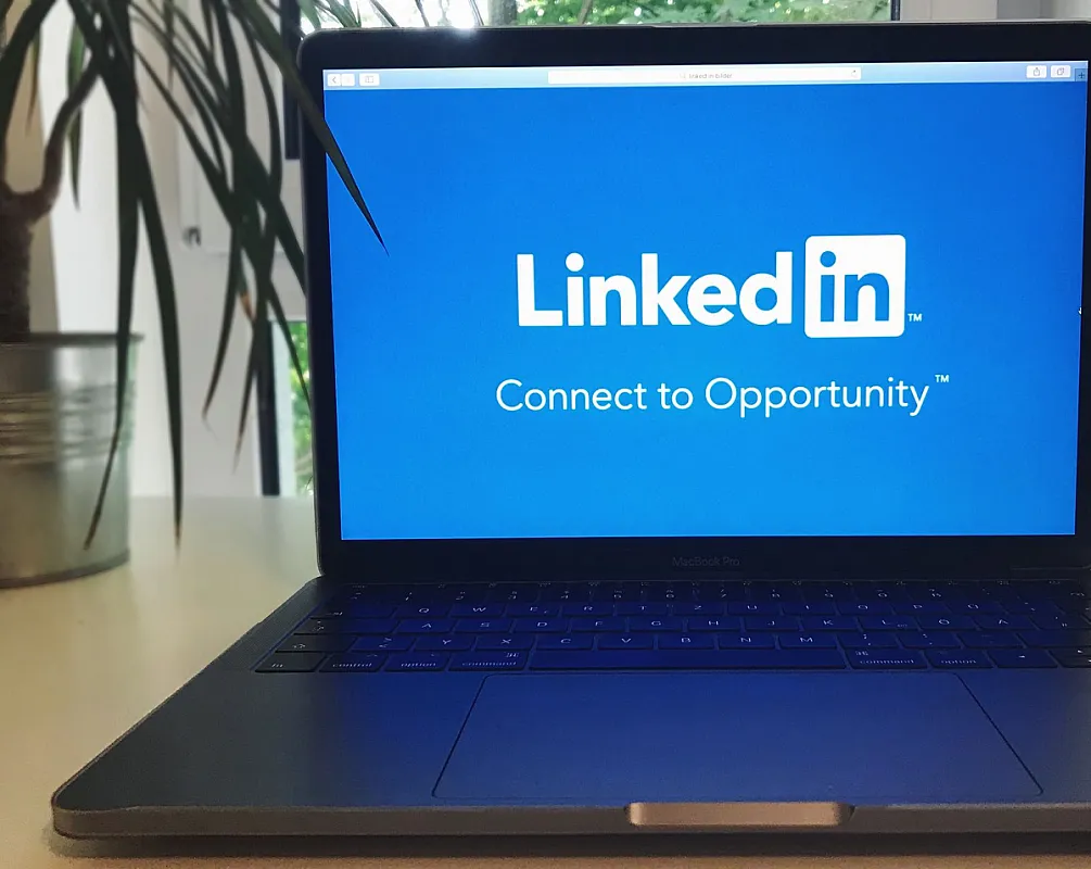 خرید اکانت لینکدین پرمیوم LinkedIn Premium؛ راهنمای پلن‌ها