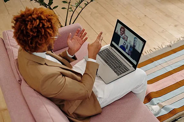 خرید اکانت زوم پرو Zoom Pro؛ راهنمای جلسه‌ی بدون محدودیت